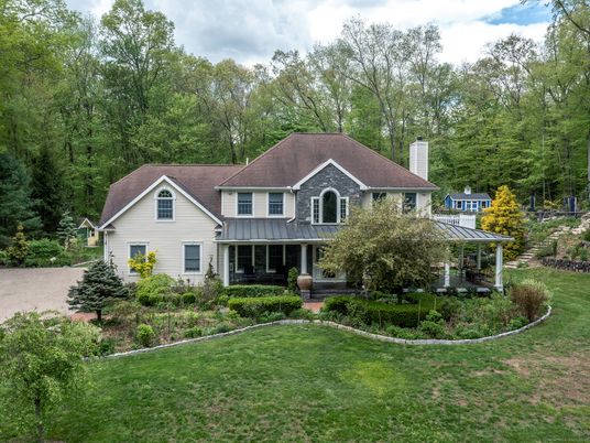 Backyard, Exterior, Facade, Farmhouse