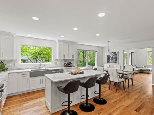 Dining room, Interior, Kitchen, Pendant Lights, Recessed Lighting, Wood Texture Flooring