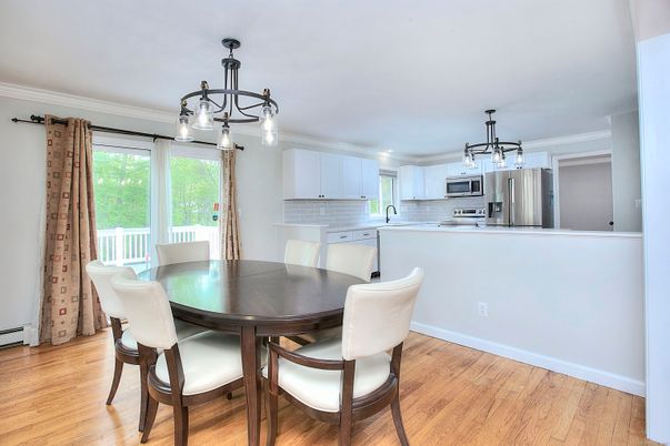 Dining room, Interior, Kitchen, Pendant Lights, Stainless Steel Appliances, Wood Texture Flooring