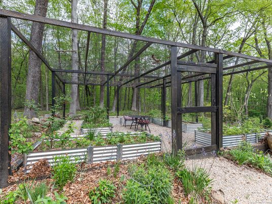 Exterior, Sun Room