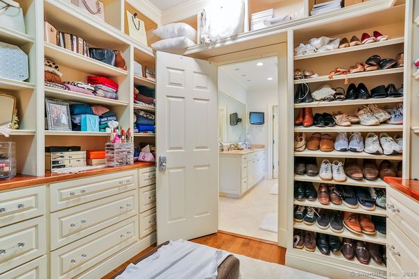 Interior, Recessed Lighting, Walk-in Closets, Wood Texture Flooring