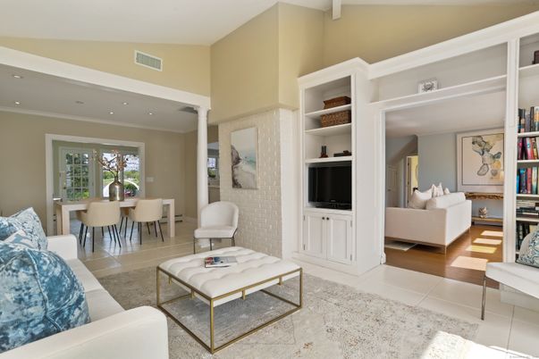 Dining room, Interior, Living room, Recessed Lighting, Wood Texture Flooring