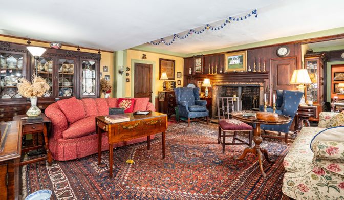 Fireplace, Interior, Living room