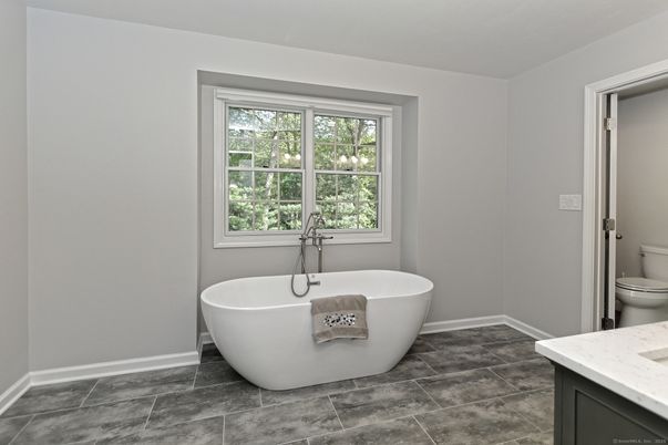 Bathroom, Free Standing Baths, Interior