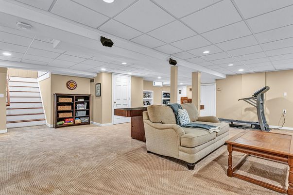Fitness Equipment, Interior, Living room, Recessed Lighting