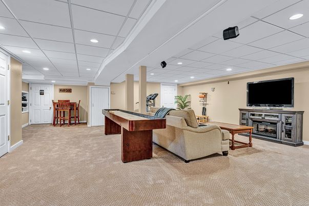 Billiard Table, Game Room, Interior, Living room, Recessed Lighting