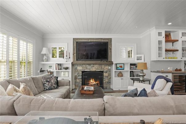 Fireplace, Interior, Living room, Recessed Lighting