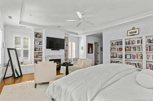 Bedroom, Fireplace, Interior, Recessed Lighting, Wood Texture Flooring