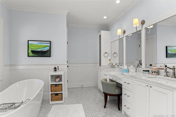 Bathroom, Dual Sink Vanities, Free Standing Baths, Interior, Recessed Lighting