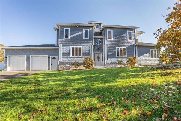 Attached, Backyard, Exterior, Facade, Split Level