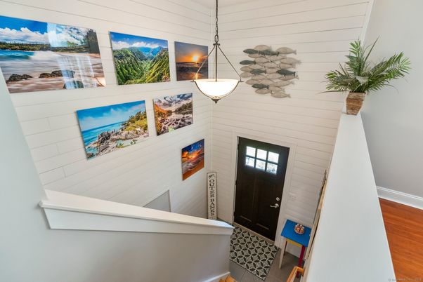 Interior, Pendant Lights, Wood Texture Flooring