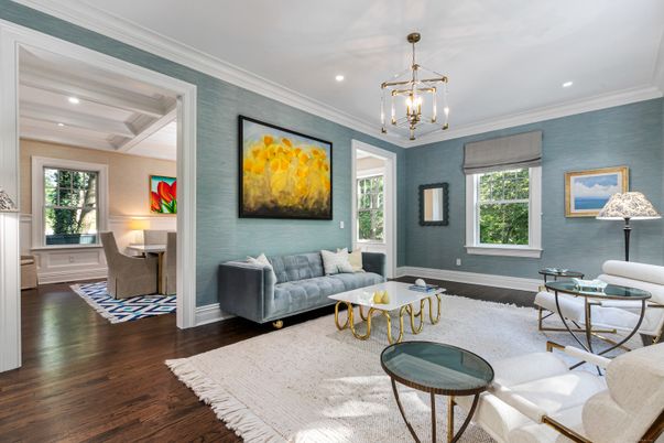 Interior, Living room, Pendant Lights, Recessed Lighting, Wood Texture Flooring