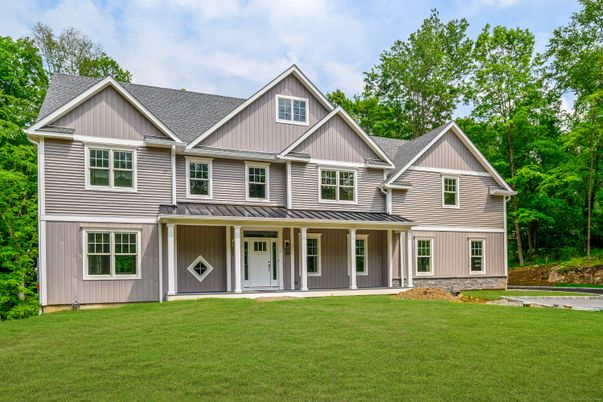 Exterior, Facade, Farmhouse
