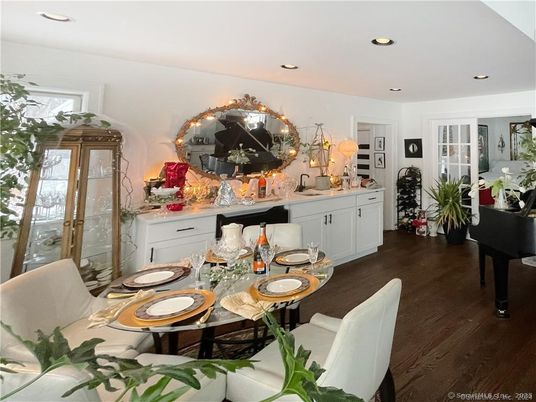 Dining room, Interior, Piano, Recessed Lighting, Wood Texture Flooring