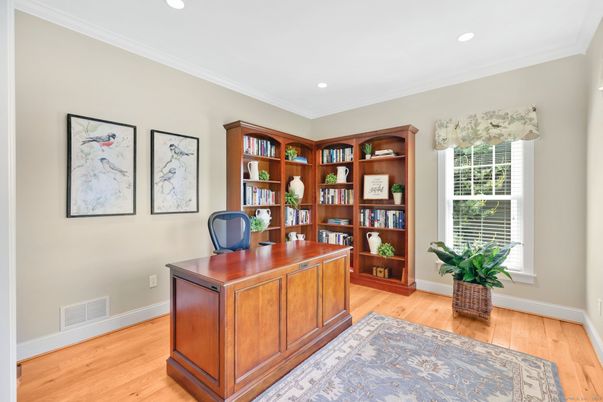 Home Office, Interior, Recessed Lighting, Wood Texture Flooring