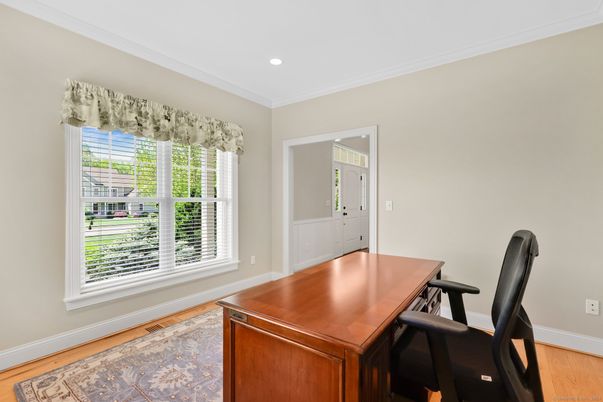 Home Office, Interior, Recessed Lighting, Wood Texture Flooring