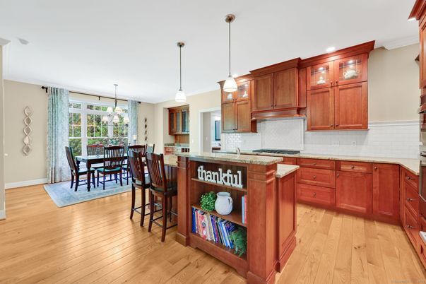 Dining room, Interior, Kitchen, Pendant Lights, Recessed Lighting, Wood Texture Flooring