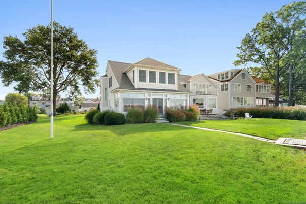 Backyard, Exterior, Facade, Queen Anne Victorian