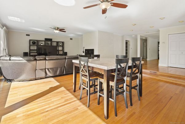 Dining room, Interior, Living room, Recessed Lighting, Wood Texture Flooring