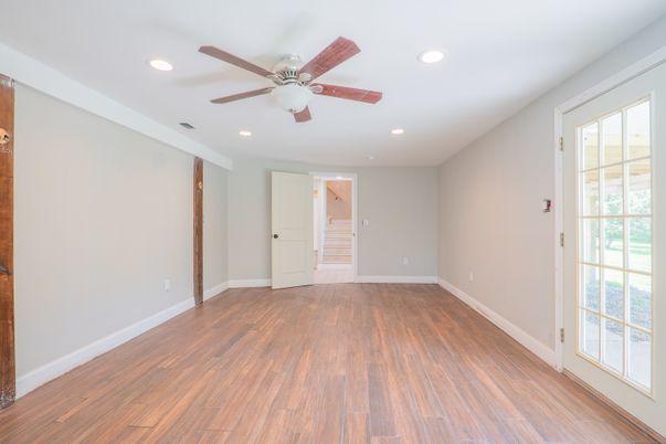 Empty room, Interior, Recessed Lighting, Wood Texture Flooring