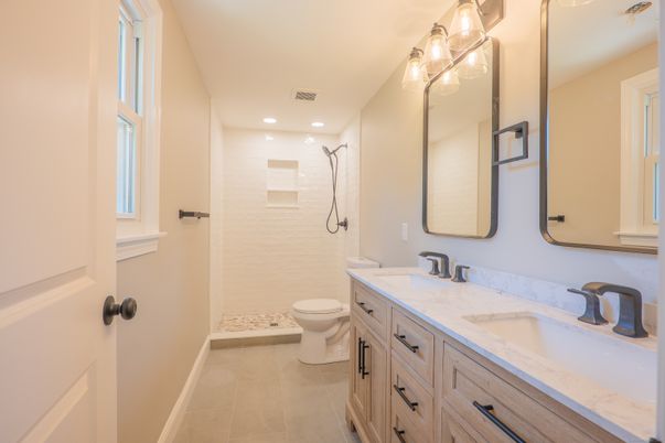 Bathroom, Dual Sink Vanities, Interior, Recessed Lighting