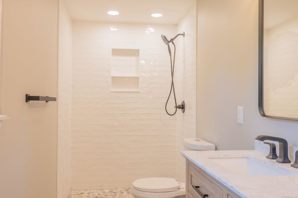 Bathroom, Interior, Recessed Lighting