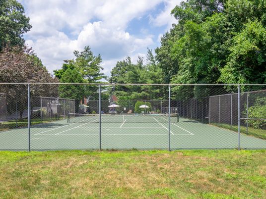 Exterior, Tennis Courts