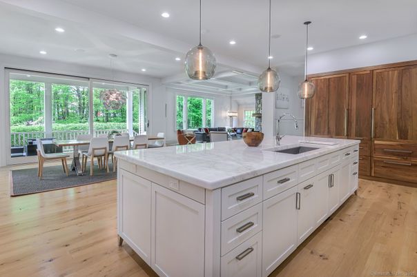 Dining room, Interior, Kitchen, Pendant Lights, Recessed Lighting, Wood Texture Flooring