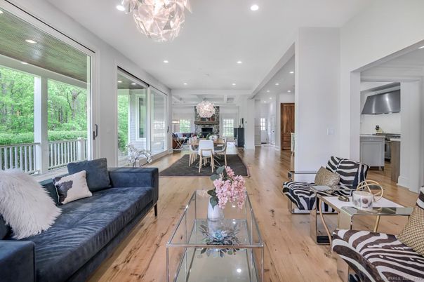 Dining room, Interior, Living room, Pendant Lights, Recessed Lighting, Wood Texture Flooring