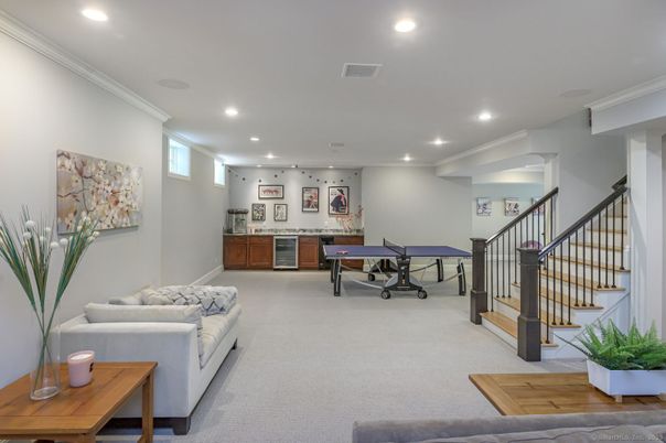 Game Room, Interior, Recessed Lighting