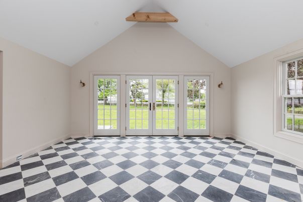 Empty room, Interior, Wooden Beams