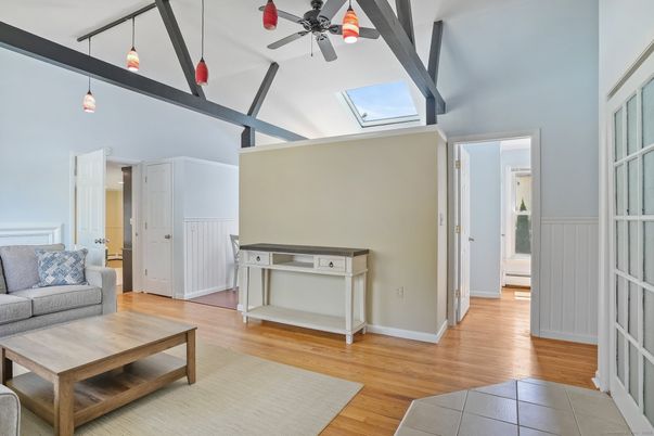 Interior, Living room, Pendant Lights, Wood Texture Flooring