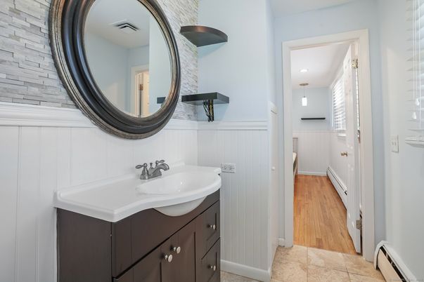 Bathroom, Interior, Pendant Lights, Wood Texture Flooring