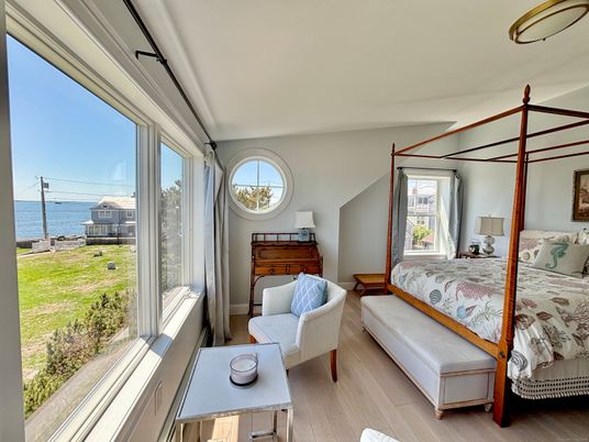 Bedroom, Interior, Water, Wood Texture Flooring