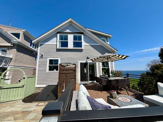 Exterior, Hot Tub, Water