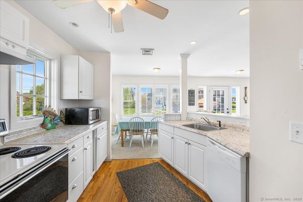Dining room, Interior, Kitchen, Recessed Lighting, Wood Texture Flooring