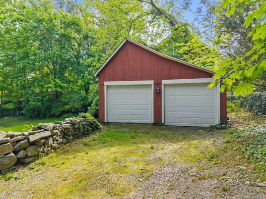Detached Garage, Exterior