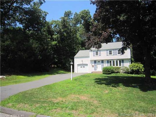 Attached, Backyard, Exterior, Facade, Georgian