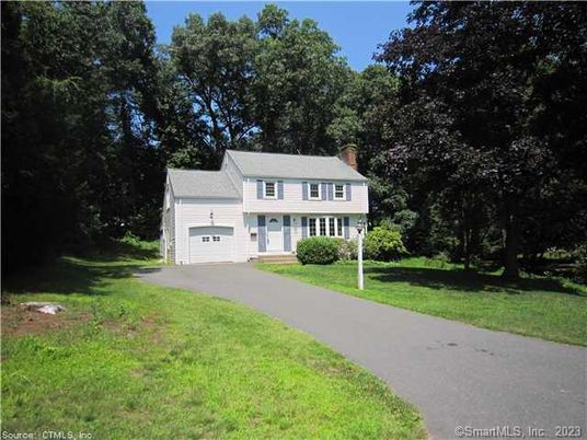 Attached, Backyard, Exterior, Facade, Georgian
