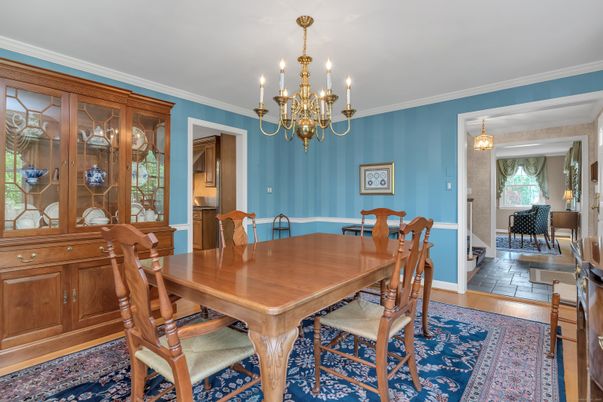 Chandelier, Dining room, Interior
