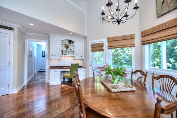 Chandelier, Dining room, Interior, Recessed Lighting, Wood Texture Flooring