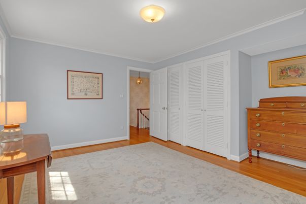 Interior, Pendant Lights, Wood Texture Flooring