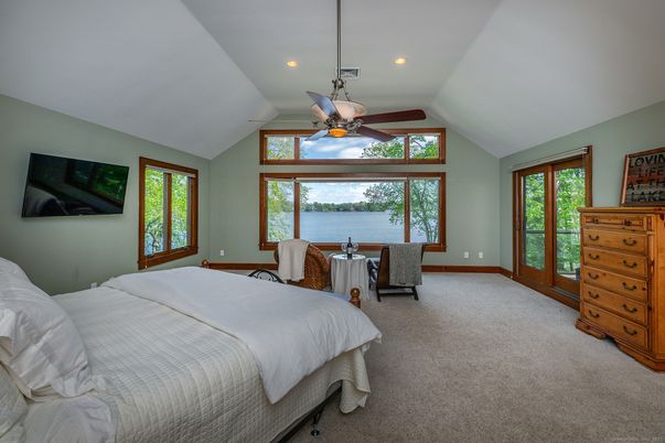 Bedroom, Interior, Recessed Lighting, Water