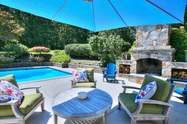 Exterior, Fireplace, Pool