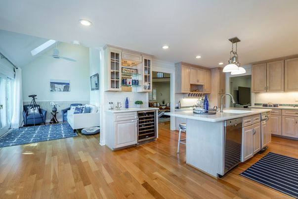Interior, Kitchen, Pendant Lights, Recessed Lighting, Wood Texture Flooring