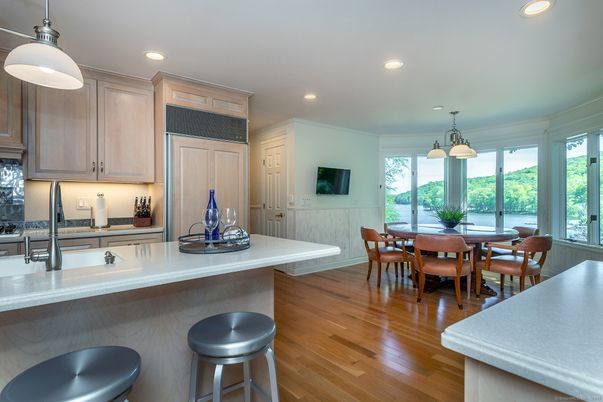 Dining room, Interior, Kitchen, Pendant Lights, Recessed Lighting, Wood Texture Flooring