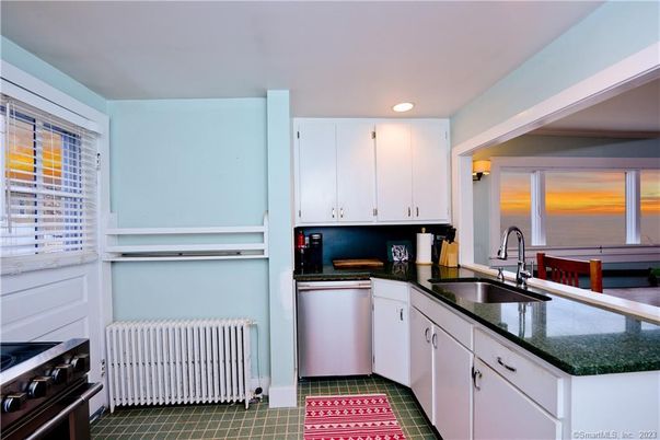 Interior, Kitchen, Recessed Lighting, Water
