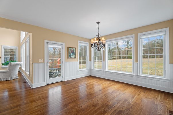 Chandelier, Empty room, Interior, Wood Texture Flooring