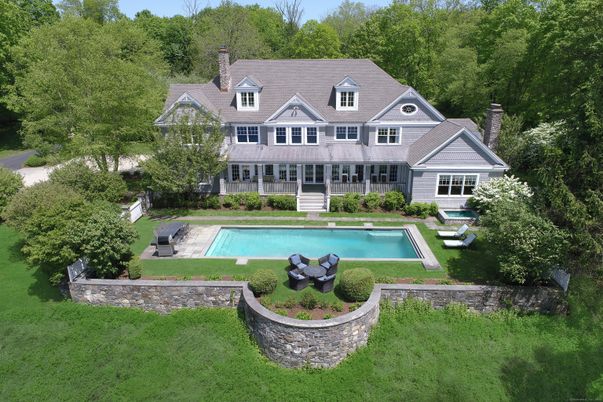 Exterior, Facade, Pool, Queen Anne Victorian