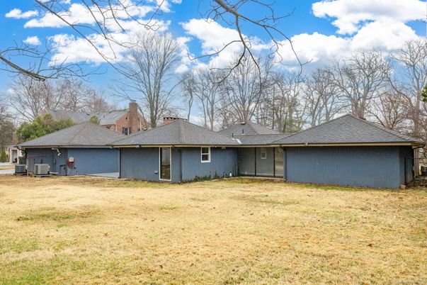 Backyard, Detached Garage, Exterior